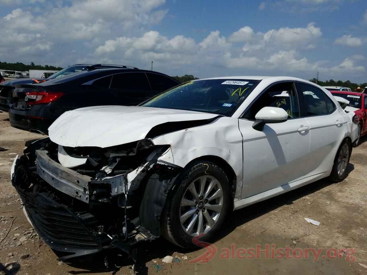 4T1B11HK1JU057072 2018 TOYOTA CAMRY