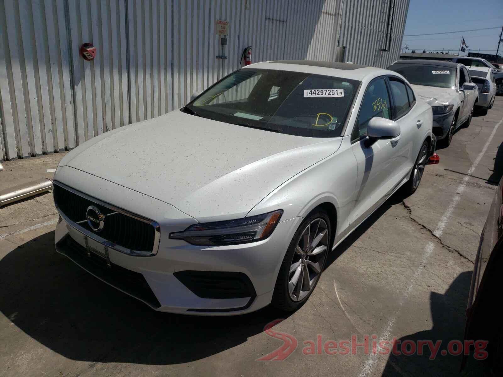 7JR102FK8KG007623 2019 VOLVO S60