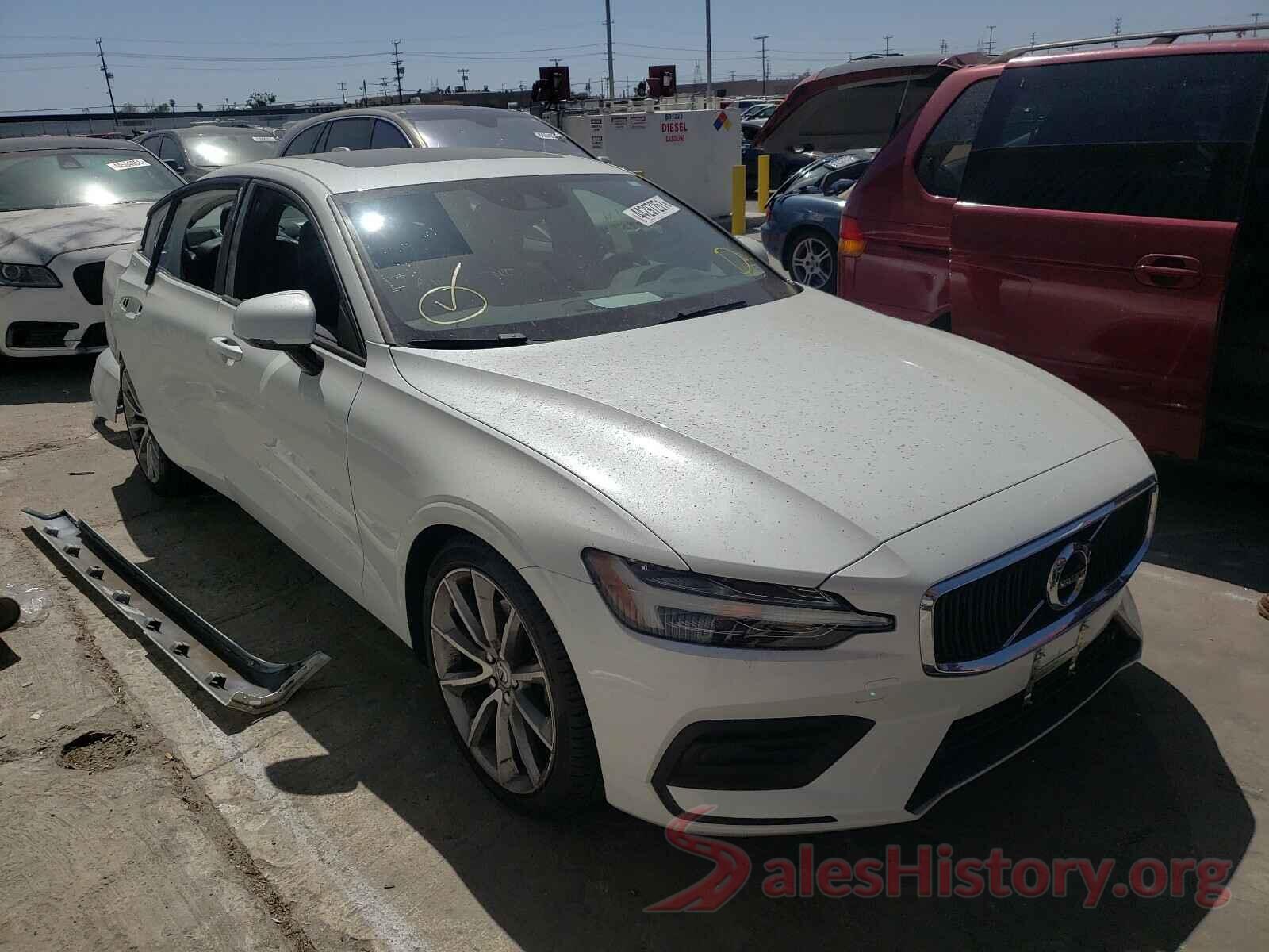 7JR102FK8KG007623 2019 VOLVO S60