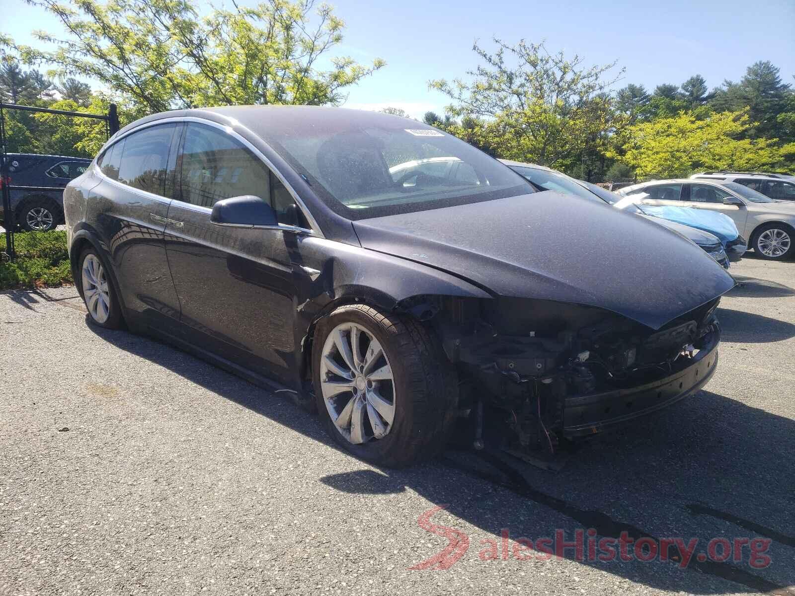 5YJXCBE2XJF089266 2018 TESLA MODEL X