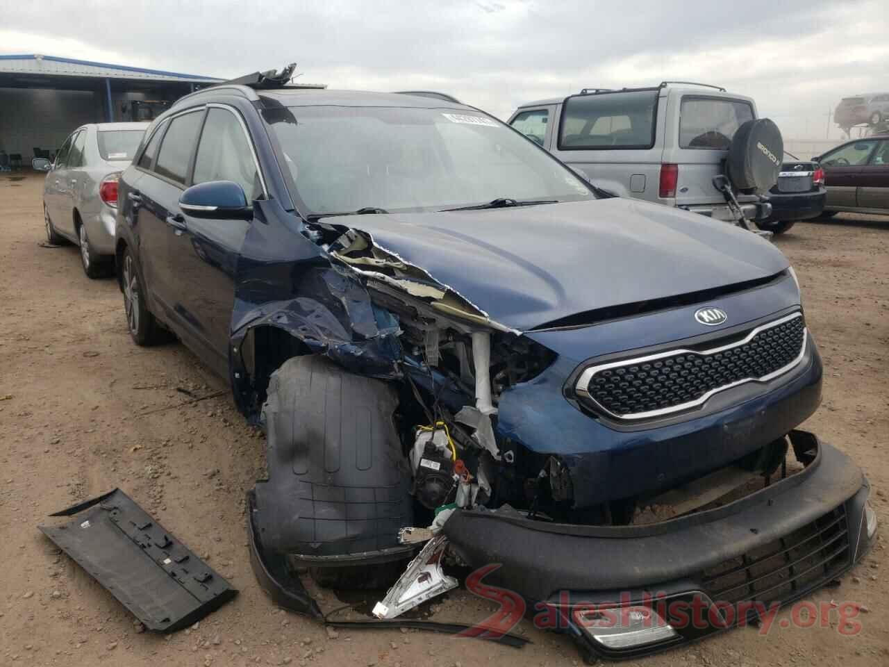 KNDCE3LC2H5051911 2017 KIA NIRO