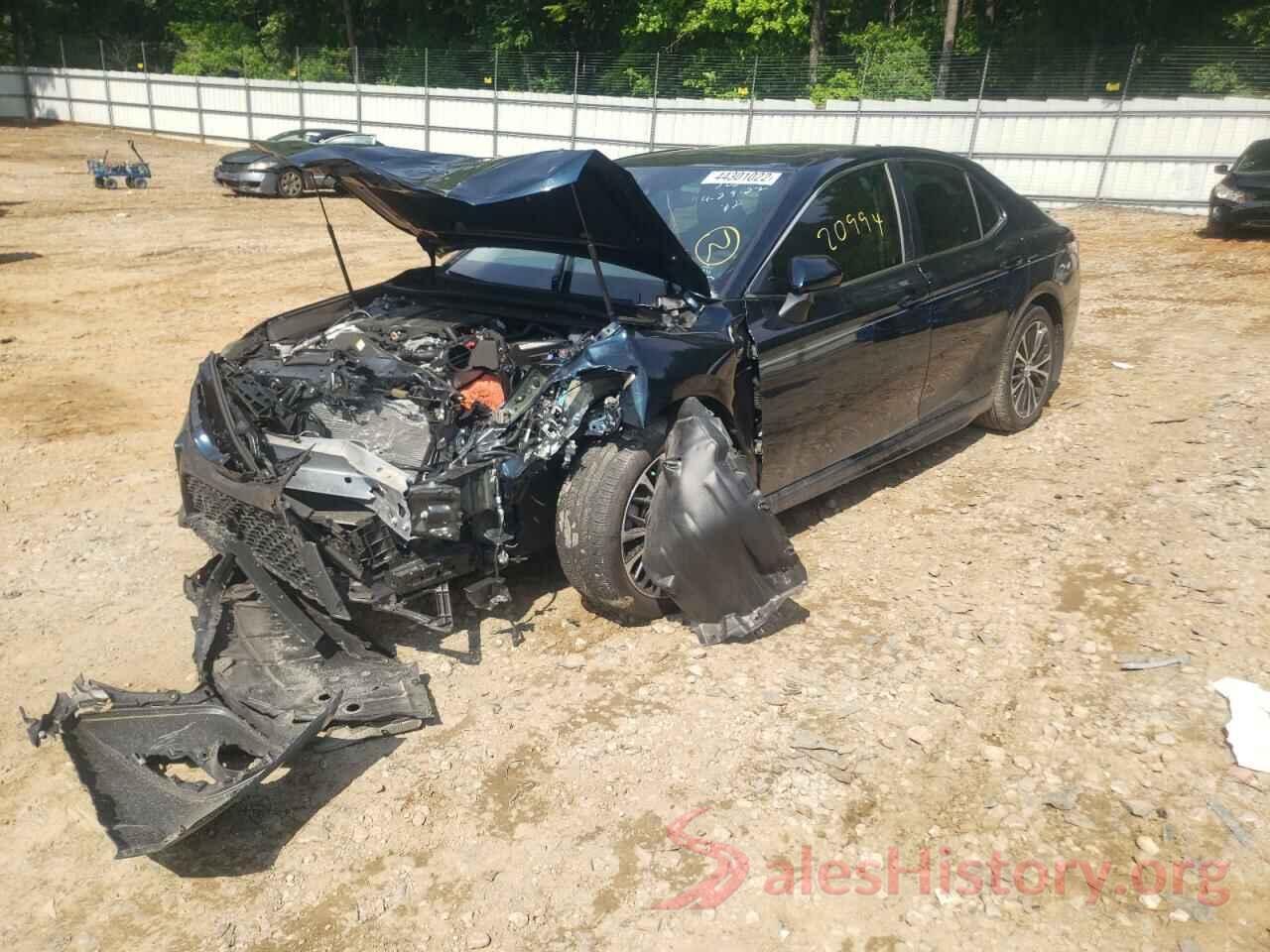 4T1G11AK3LU935023 2020 TOYOTA CAMRY