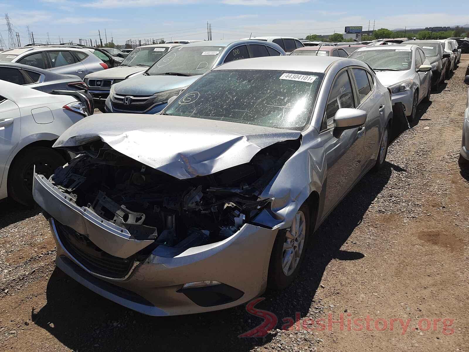 JM1BM1K7XG1349555 2016 MAZDA 3