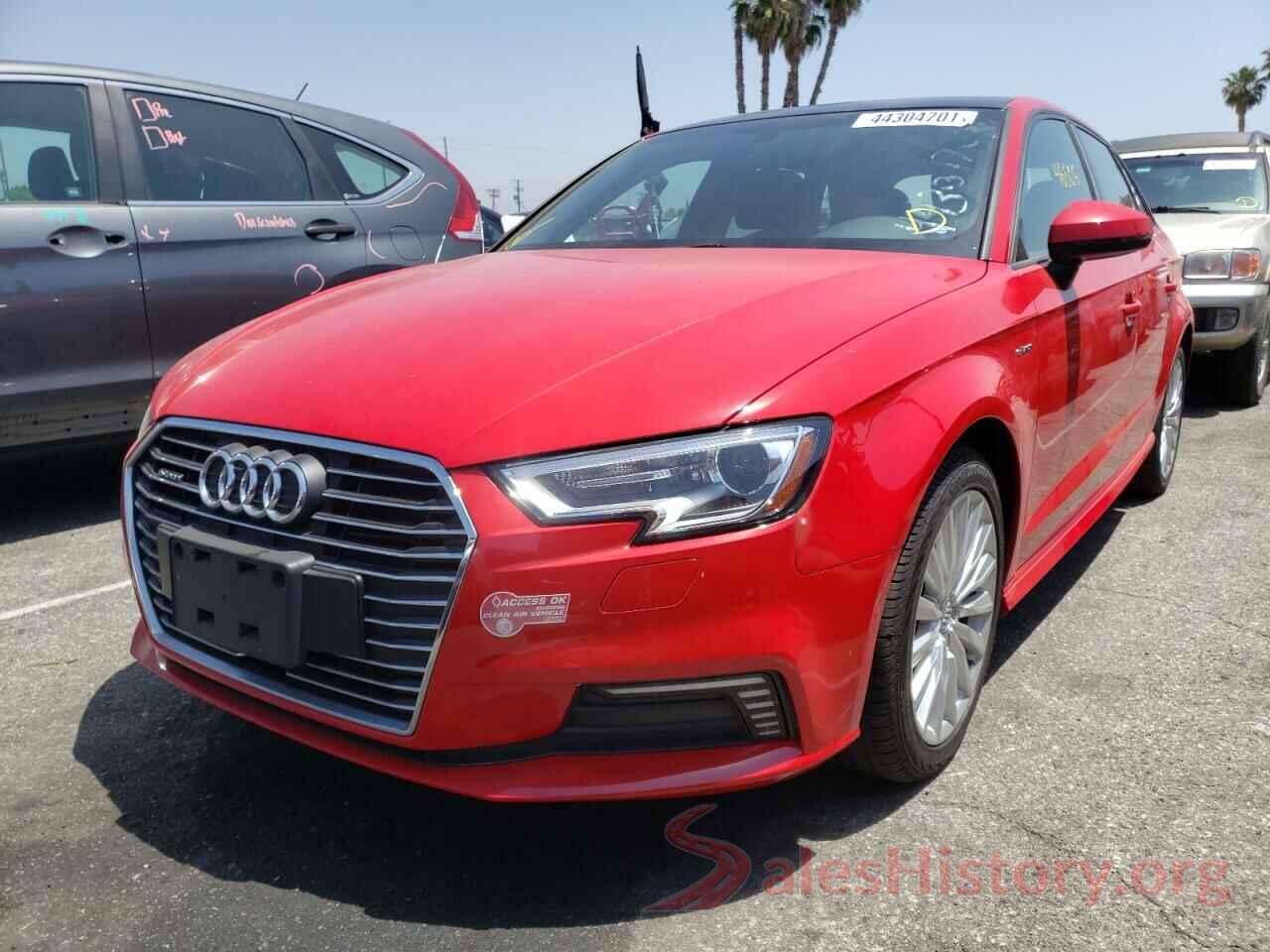 WAUUPBFF4HA043098 2017 AUDI A3