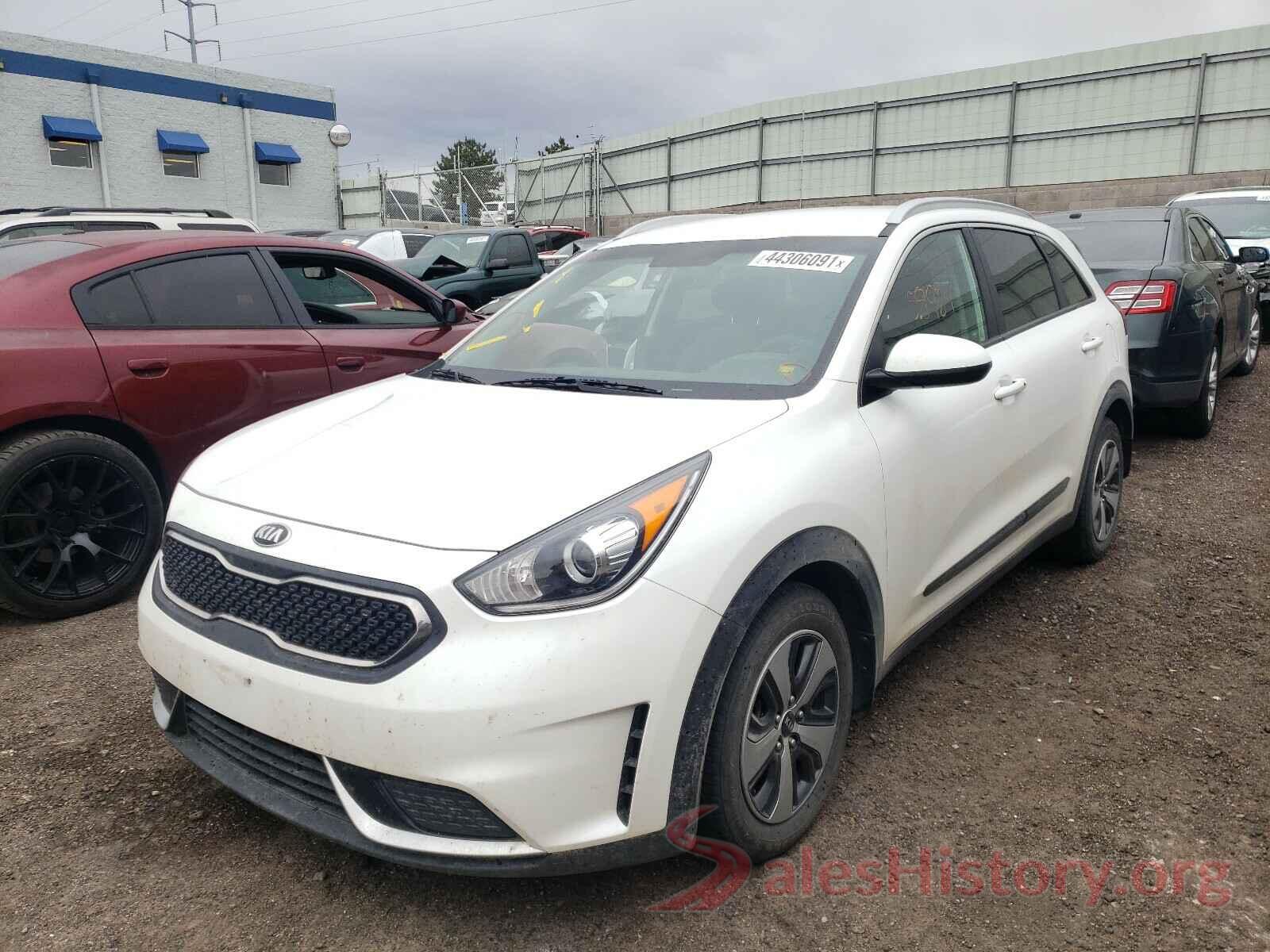 KNDCB3LC2H5089096 2017 KIA NIRO