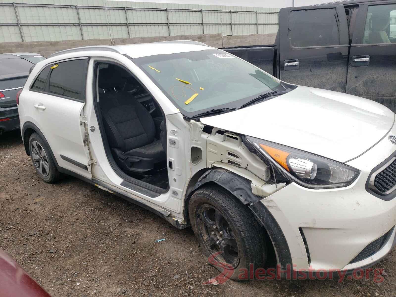 KNDCB3LC2H5089096 2017 KIA NIRO