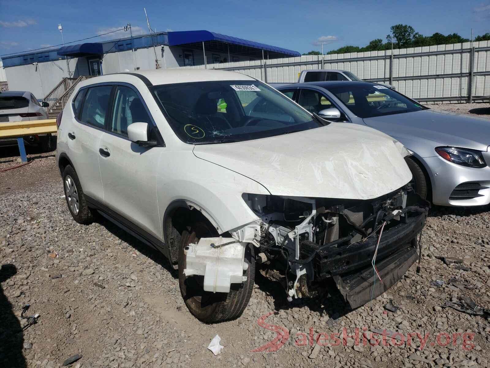 KNMAT2MV4HP607499 2017 NISSAN ROGUE