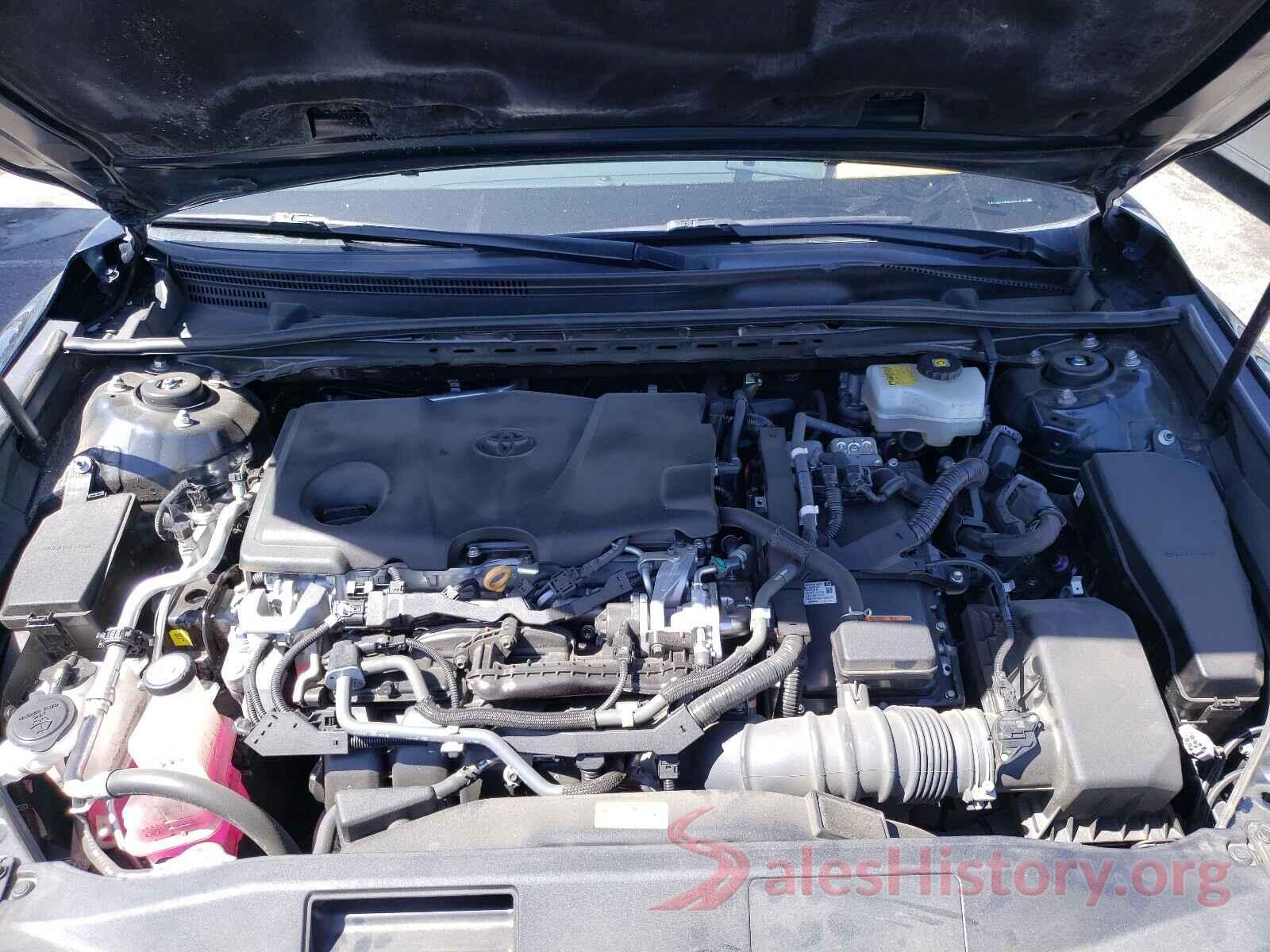 4T1B21HK9JU501618 2018 TOYOTA CAMRY