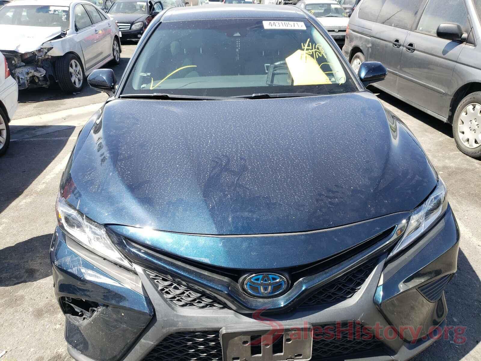 4T1B21HK9JU501618 2018 TOYOTA CAMRY