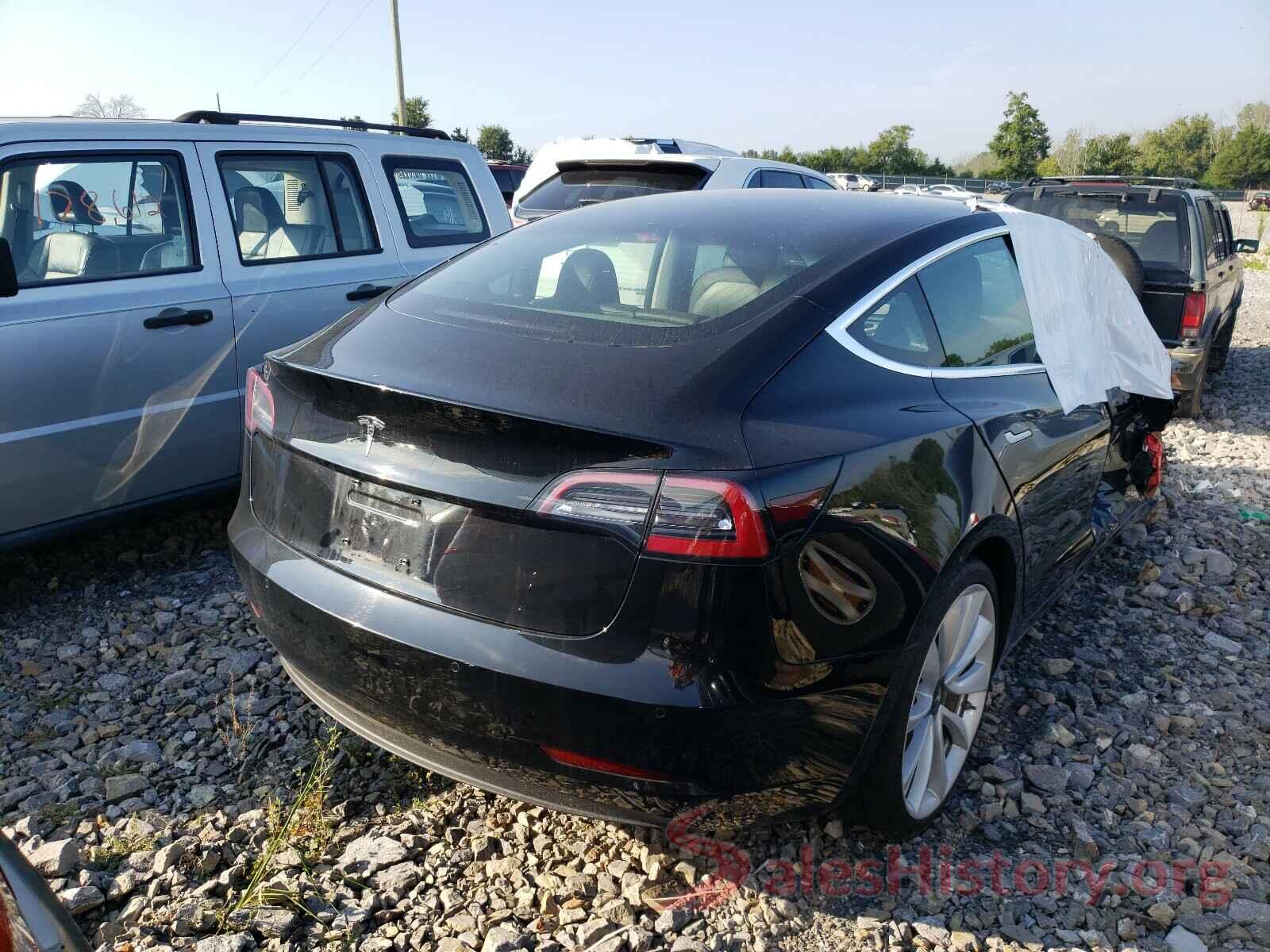 5YJ3E1EB1JF082497 2018 TESLA MODEL 3