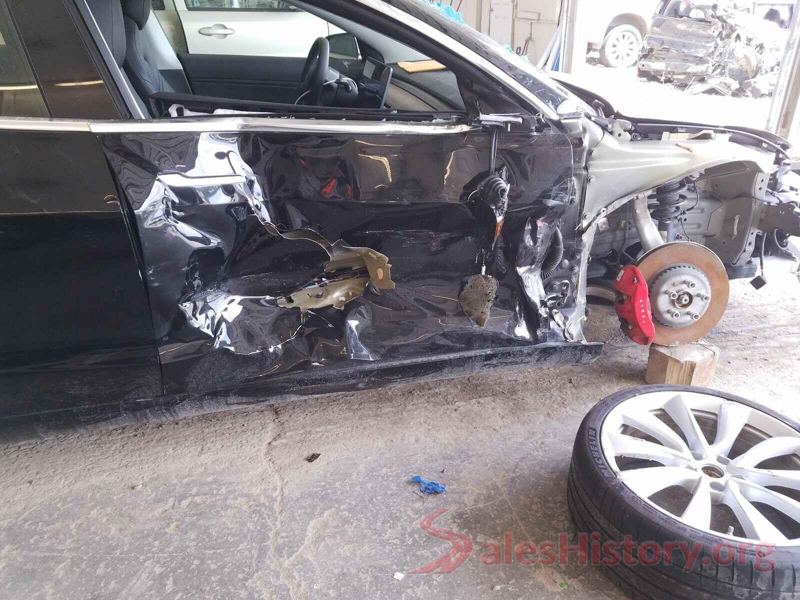 5YJ3E1EB1JF082497 2018 TESLA MODEL 3