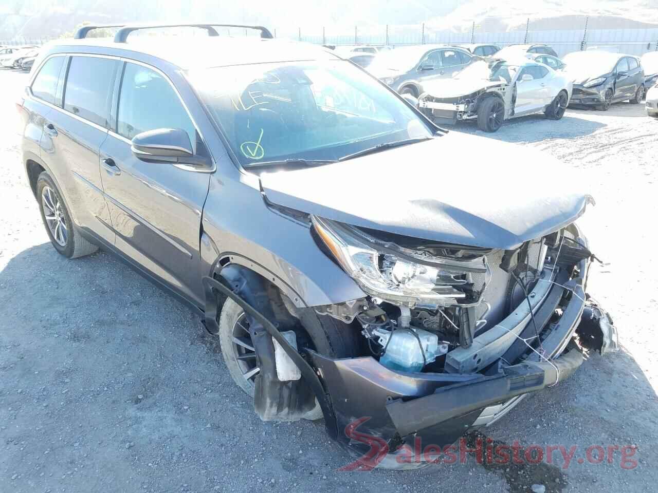 5TDKZRFH1KS559489 2019 TOYOTA HIGHLANDER