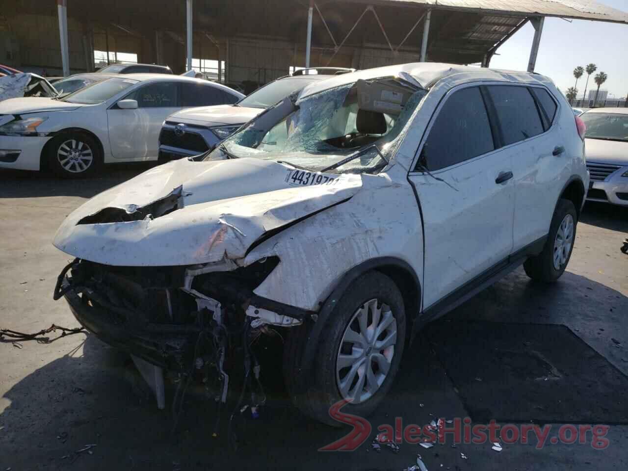 KNMAT2MV6HP548097 2017 NISSAN ROGUE