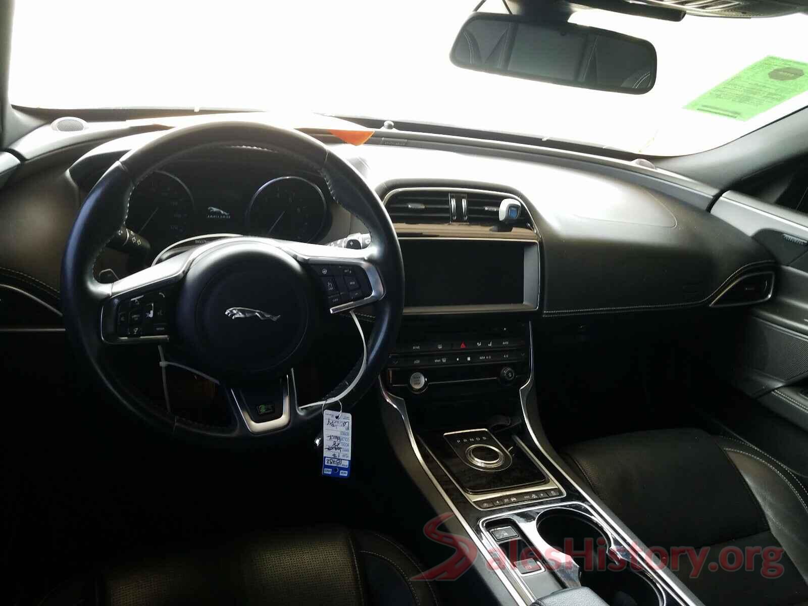 SAJAL4BV7HA954778 2017 JAGUAR XE