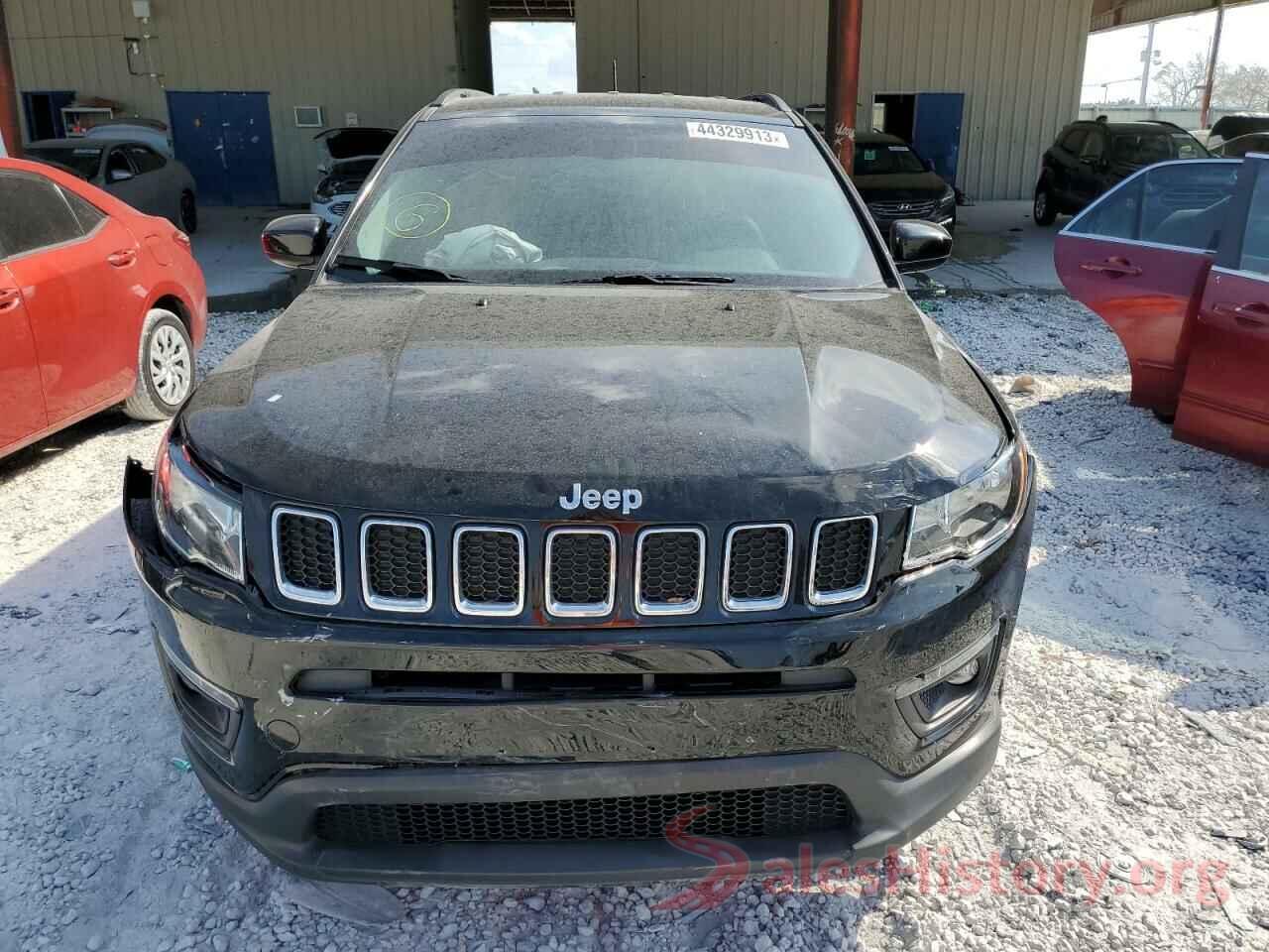 3C4NJDBB7JT178307 2018 JEEP COMPASS