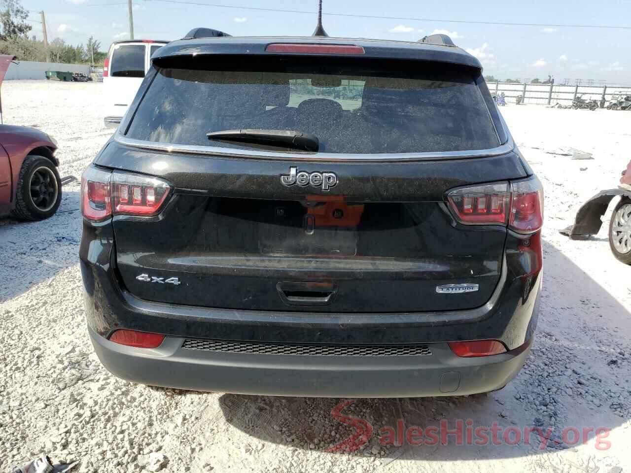 3C4NJDBB7JT178307 2018 JEEP COMPASS