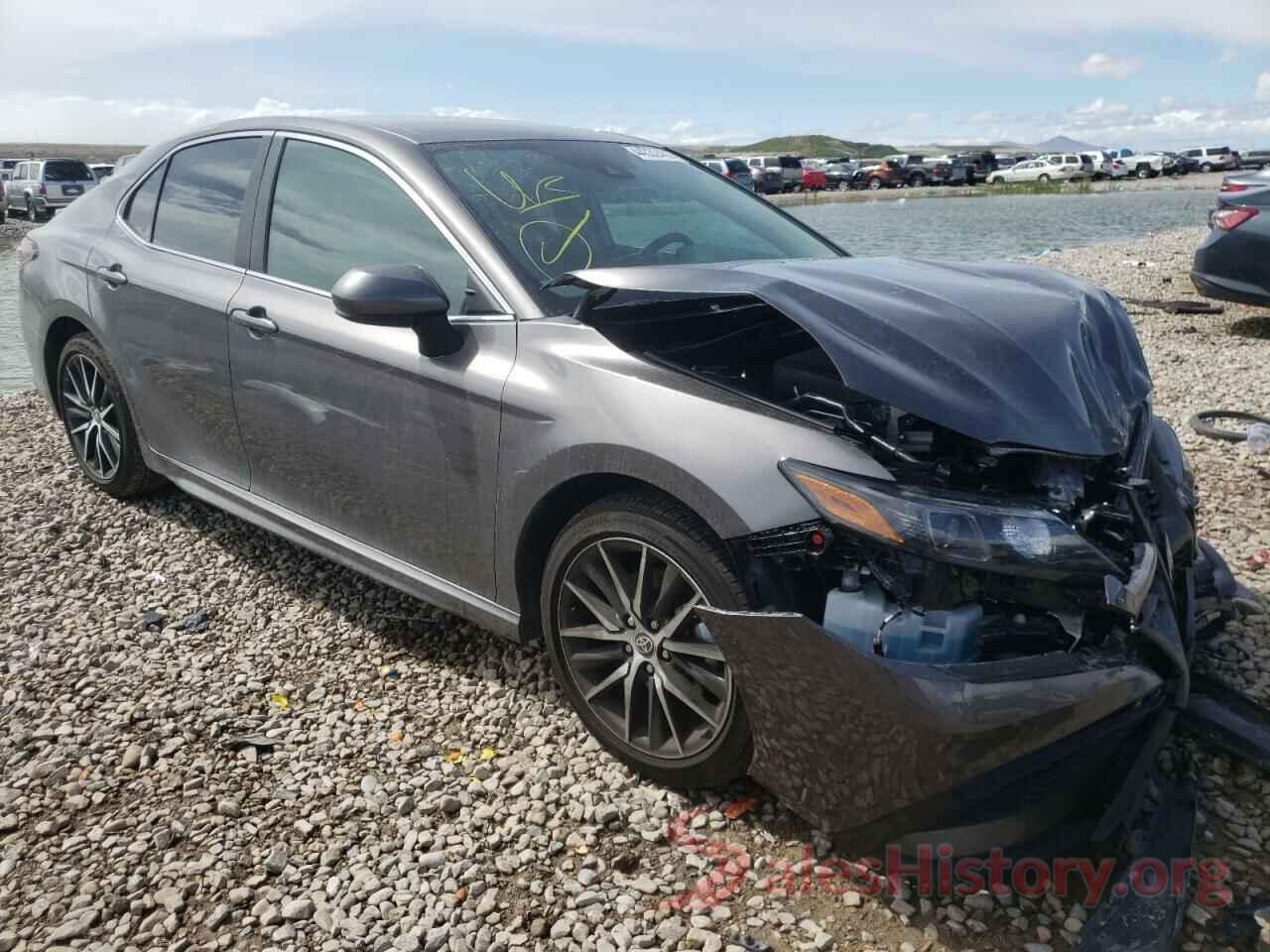 4T1G11AK2MU475712 2021 TOYOTA CAMRY