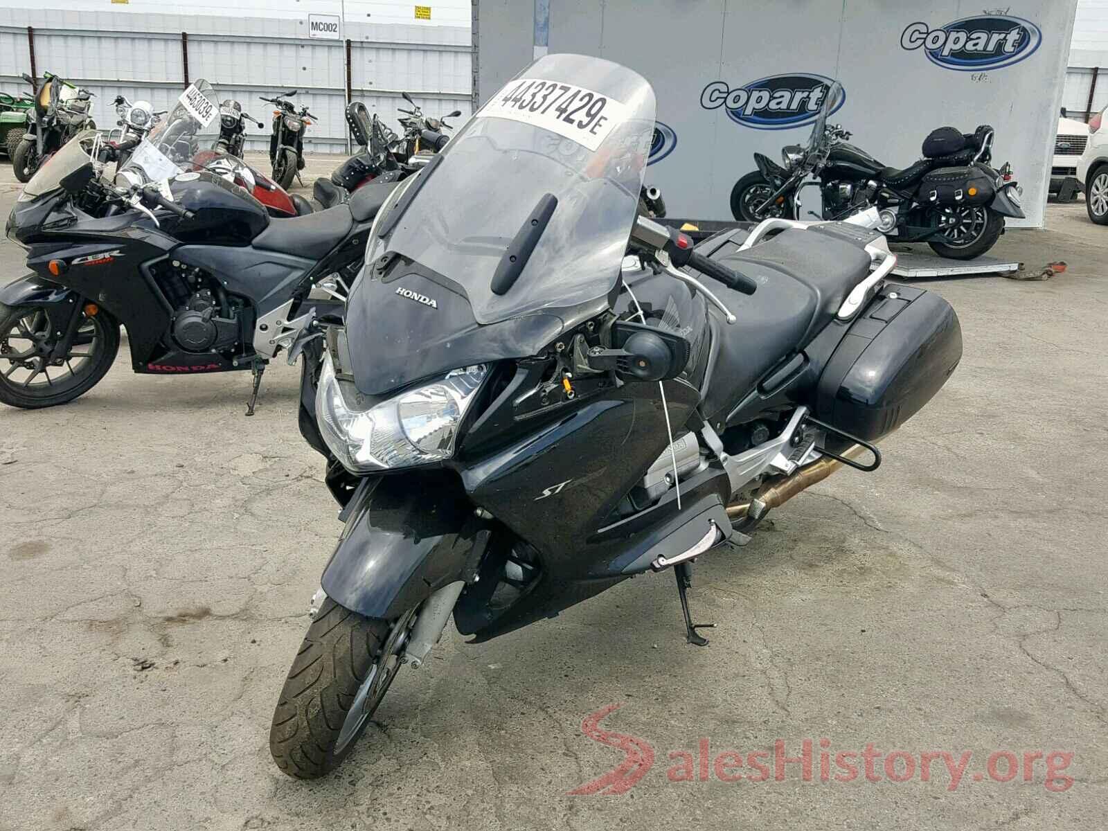 JH2SC51056M400348 2006 HONDA ST1300