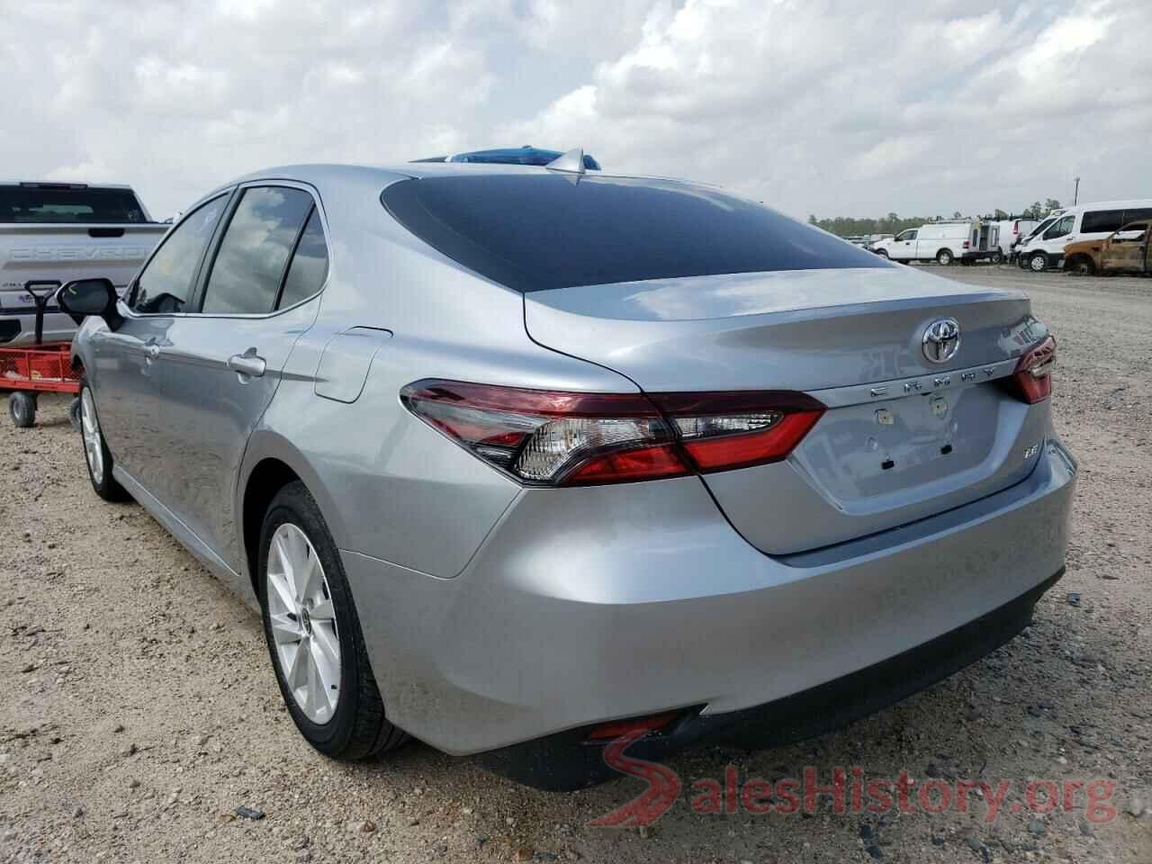 4T1C11AK6NU661835 2022 TOYOTA CAMRY