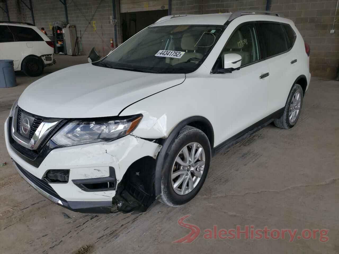 KNMAT2MT3HP599698 2017 NISSAN ROGUE