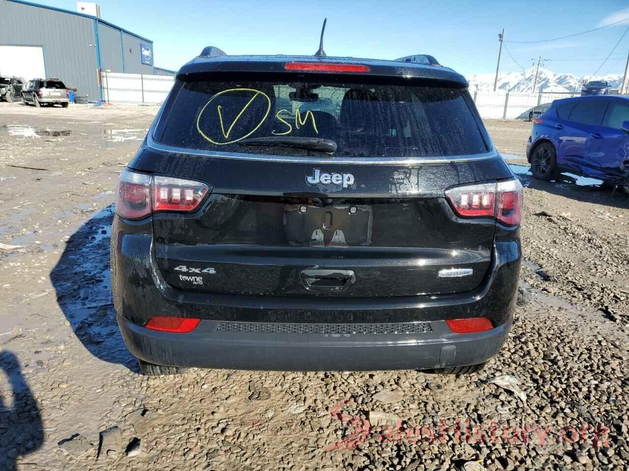 3C4NJDBB0JT291242 2018 JEEP COMPASS