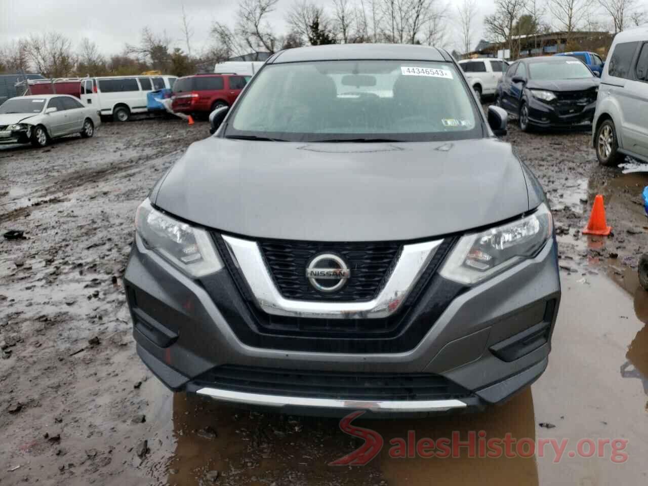 KNMAT2MV1JP508175 2018 NISSAN ROGUE