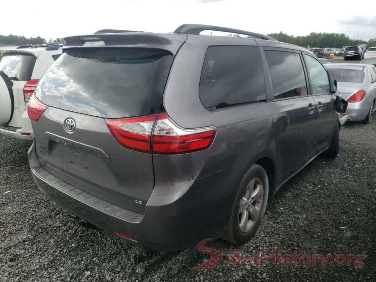 5TDKZ3DC8HS777636 2017 TOYOTA SIENNA