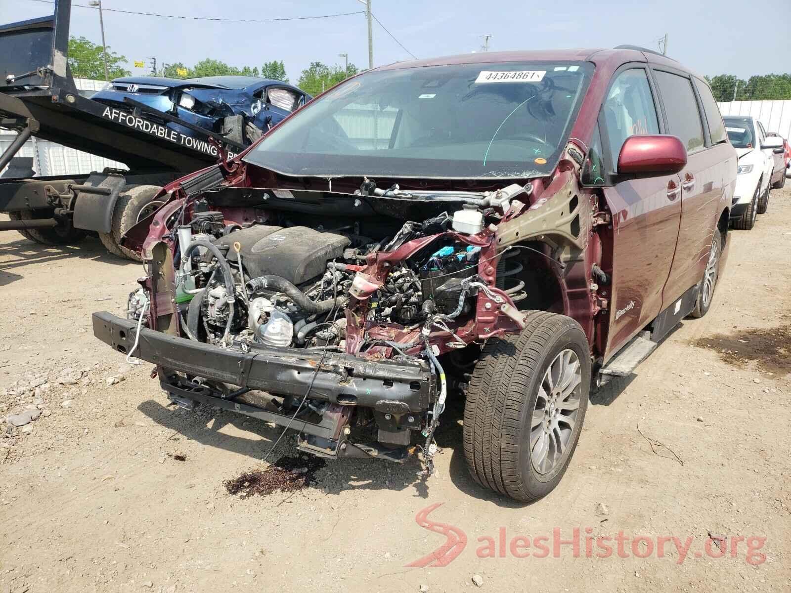 5TDYZ3DC6JS961201 2018 TOYOTA SIENNA