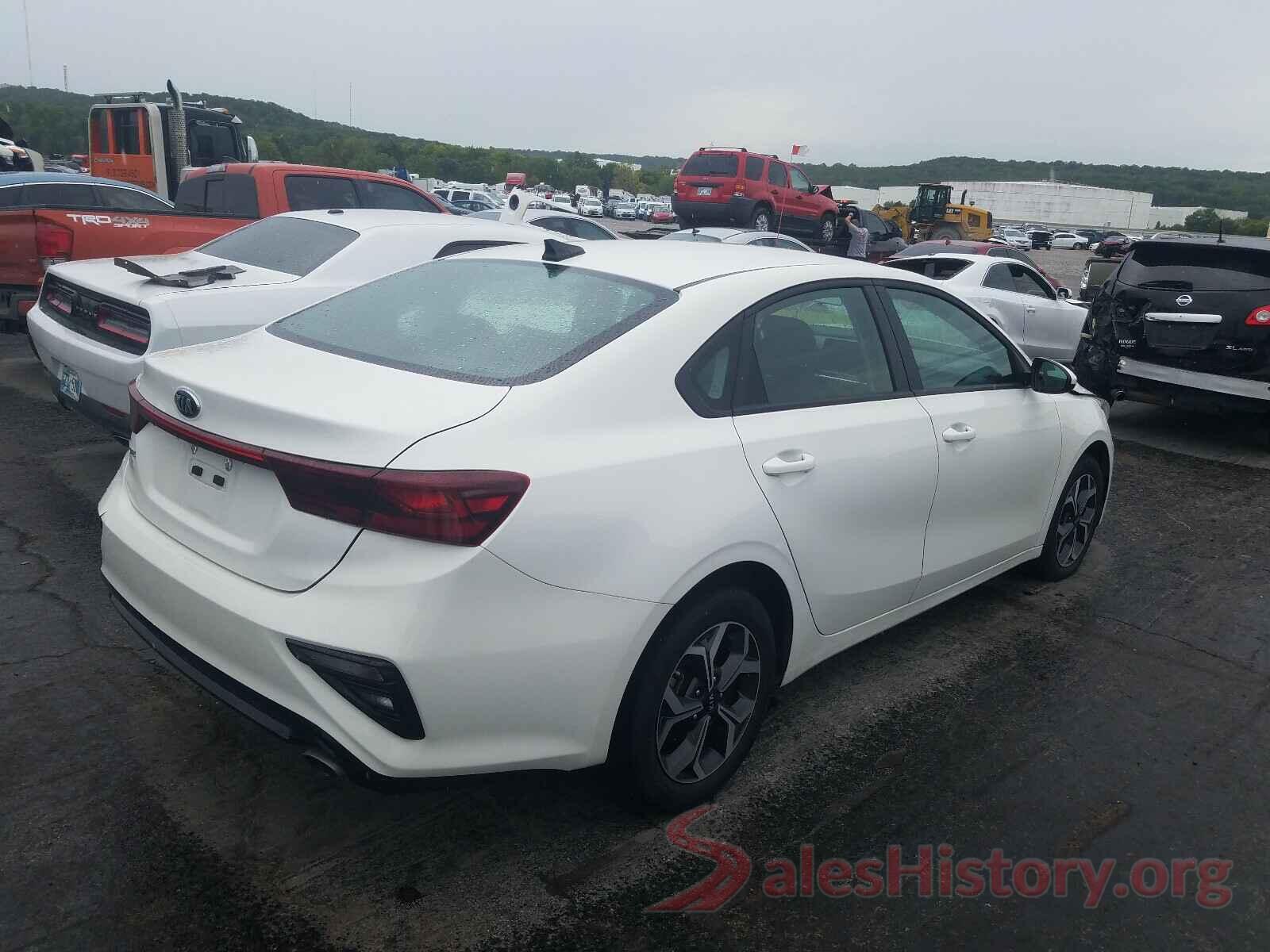 3KPF24AD7KE125780 2019 KIA FORTE