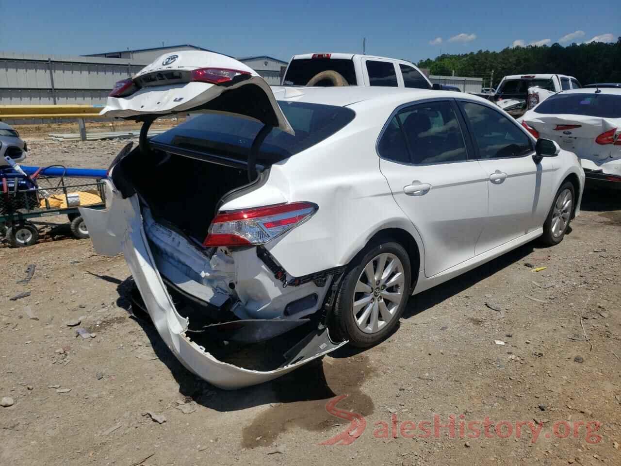 4T1B11HK5KU693298 2019 TOYOTA CAMRY