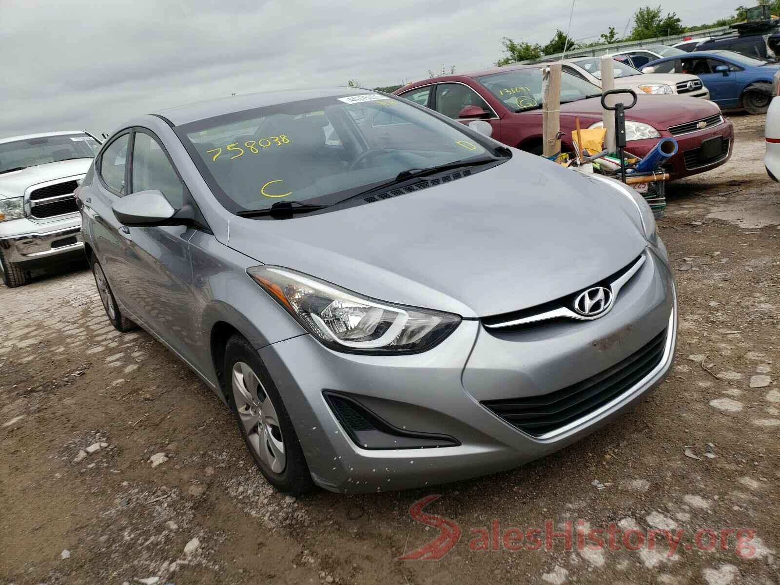 5NPDH4AE9GH758038 2016 HYUNDAI ELANTRA