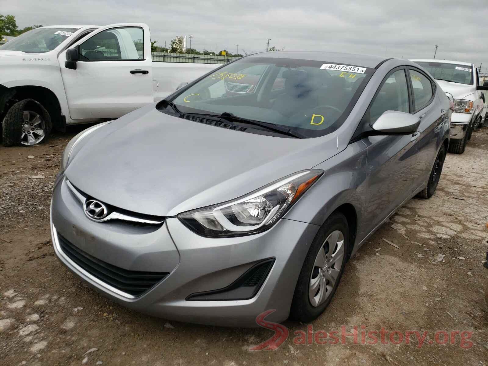 5NPDH4AE9GH758038 2016 HYUNDAI ELANTRA