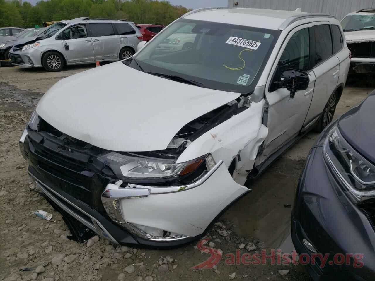 JA4AD3A32LZ041176 2020 MITSUBISHI OUTLANDER