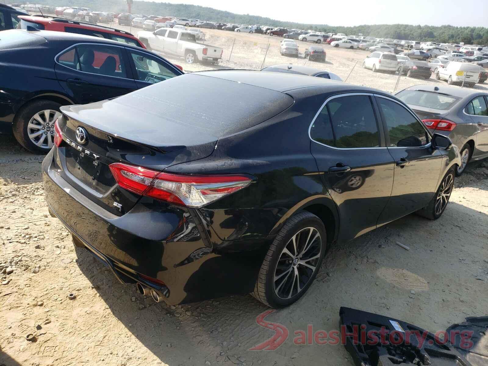 4T1B11HK2JU045609 2018 TOYOTA CAMRY