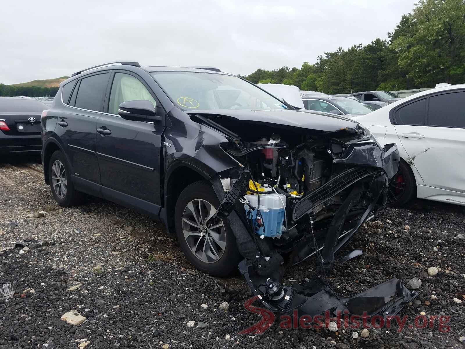 JTMRJREV6JD226325 2018 TOYOTA RAV4