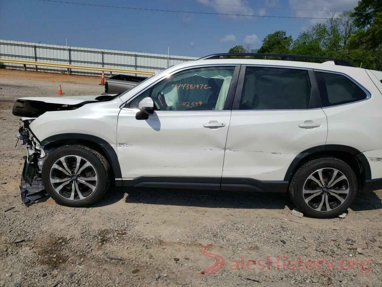 JF2SKAUC2KH568303 2019 SUBARU FORESTER