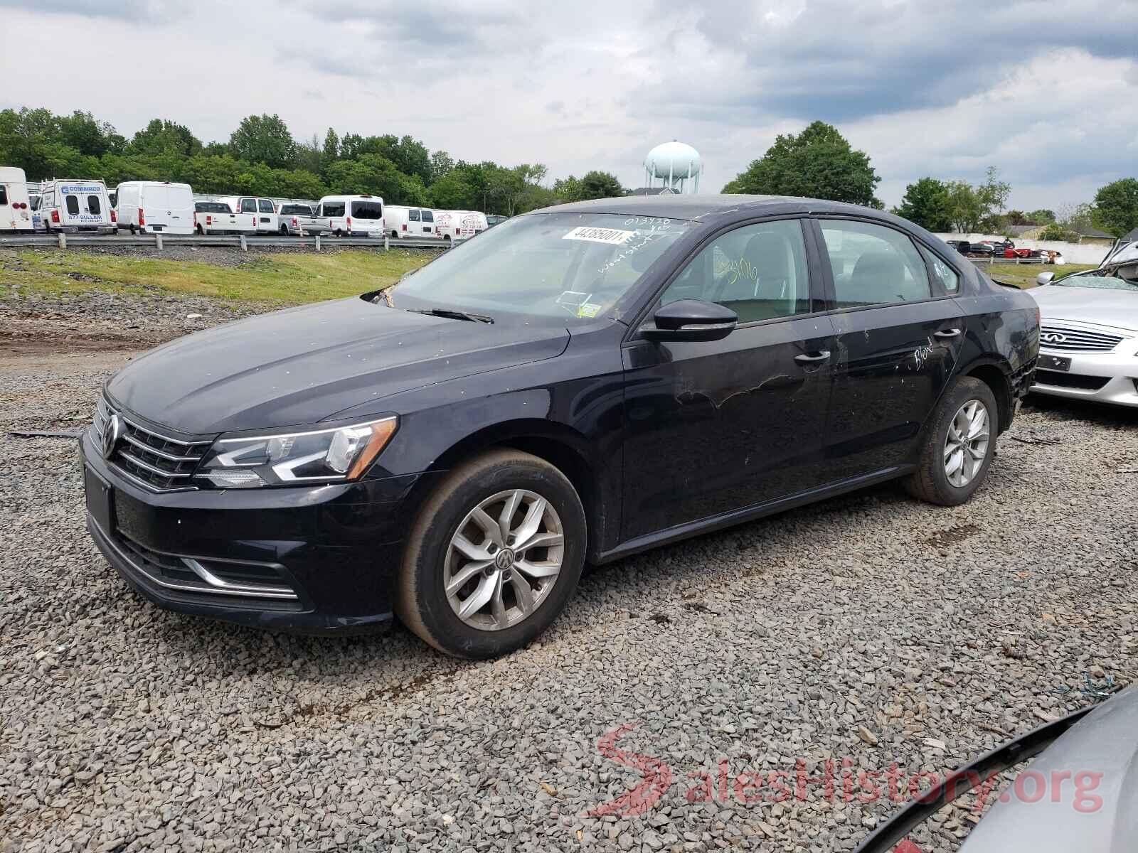 1VWAA7A32JC013428 2018 VOLKSWAGEN PASSAT