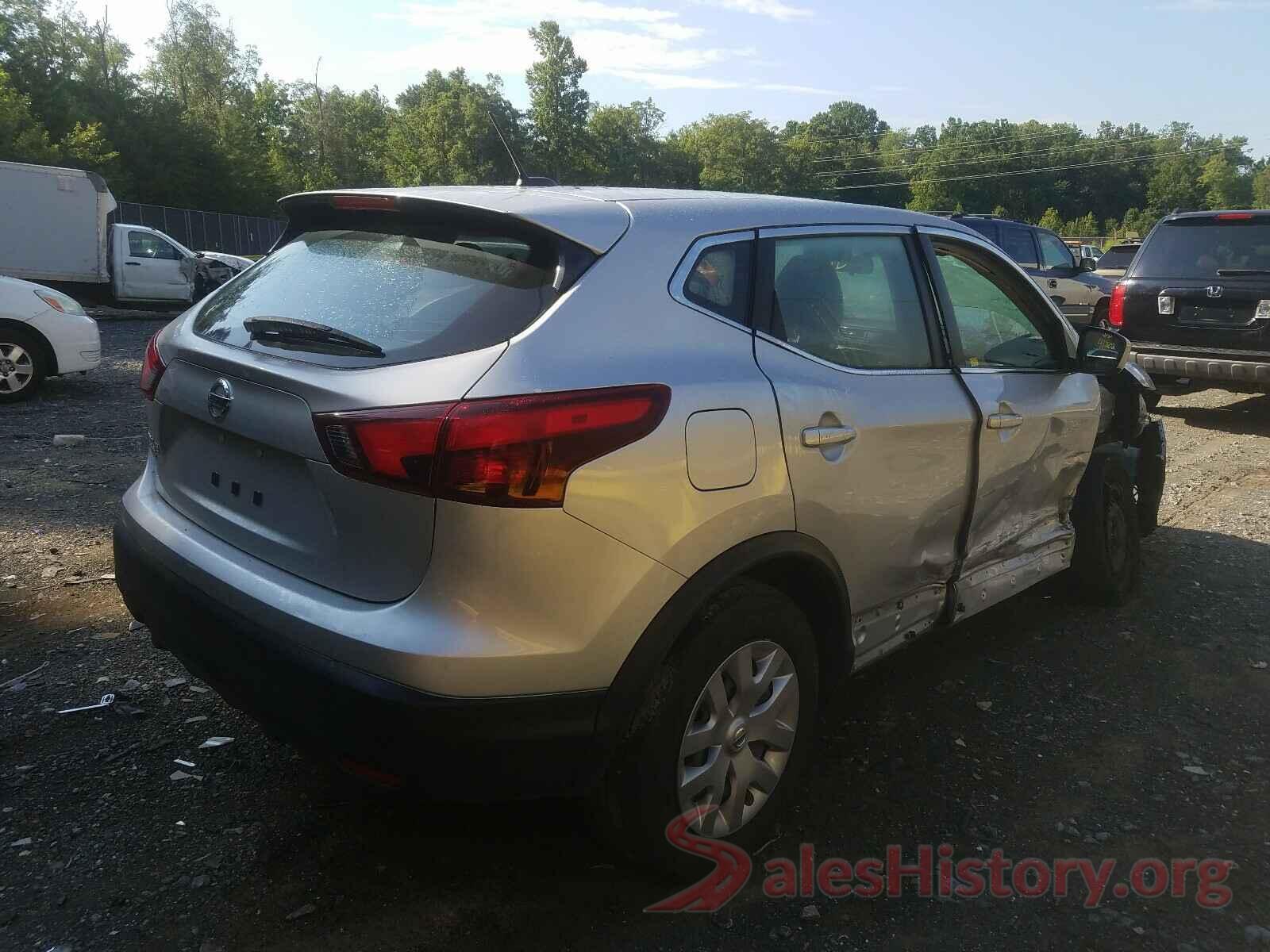 JN1BJ1CP2JW151136 2018 NISSAN ROGUE