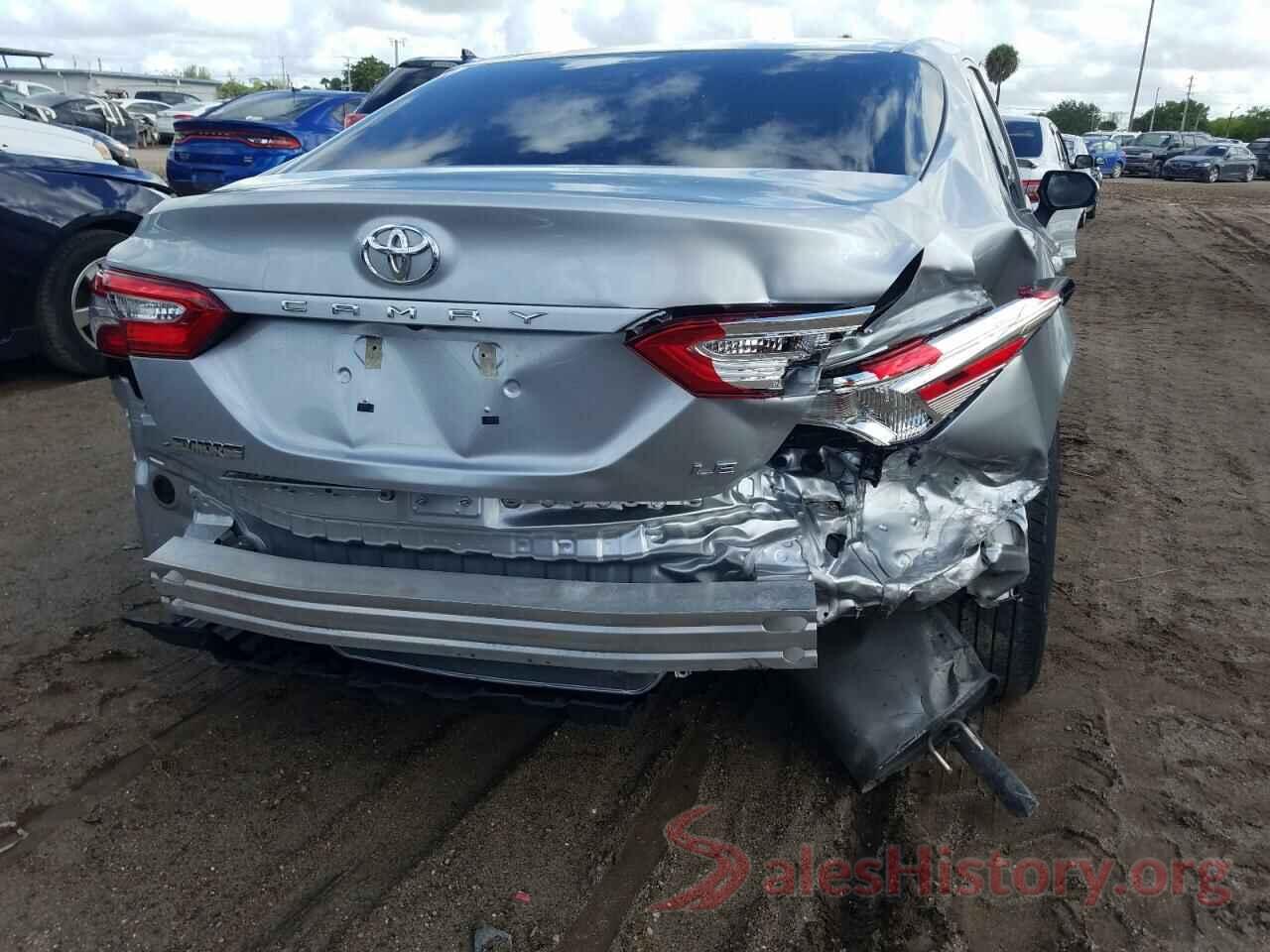 4T1B11HK8JU595316 2018 TOYOTA CAMRY