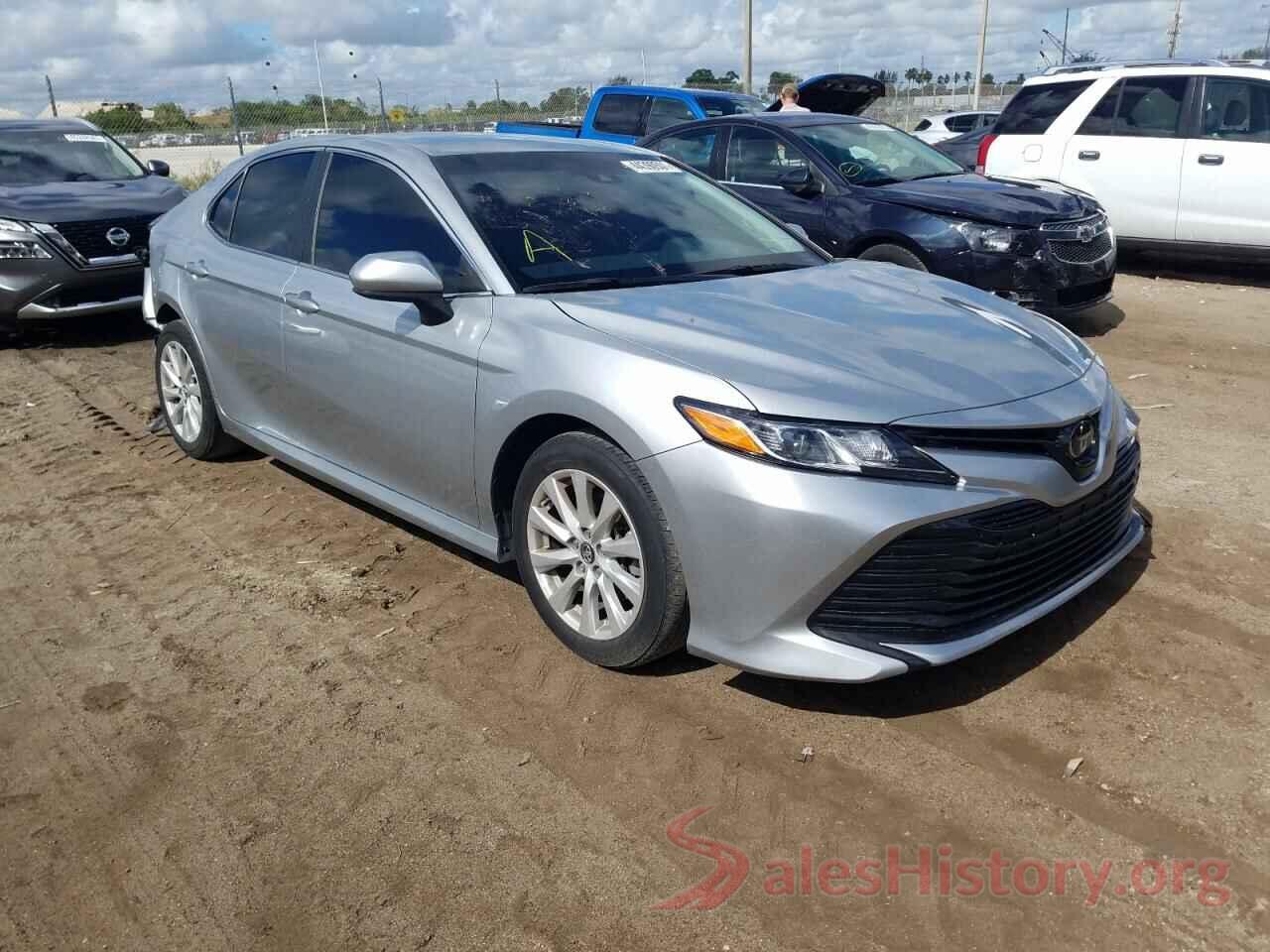 4T1B11HK8JU595316 2018 TOYOTA CAMRY