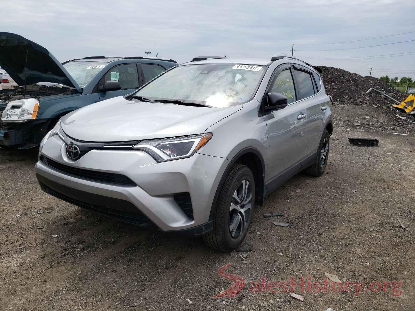 JTMBFREV8JJ197317 2018 TOYOTA RAV4