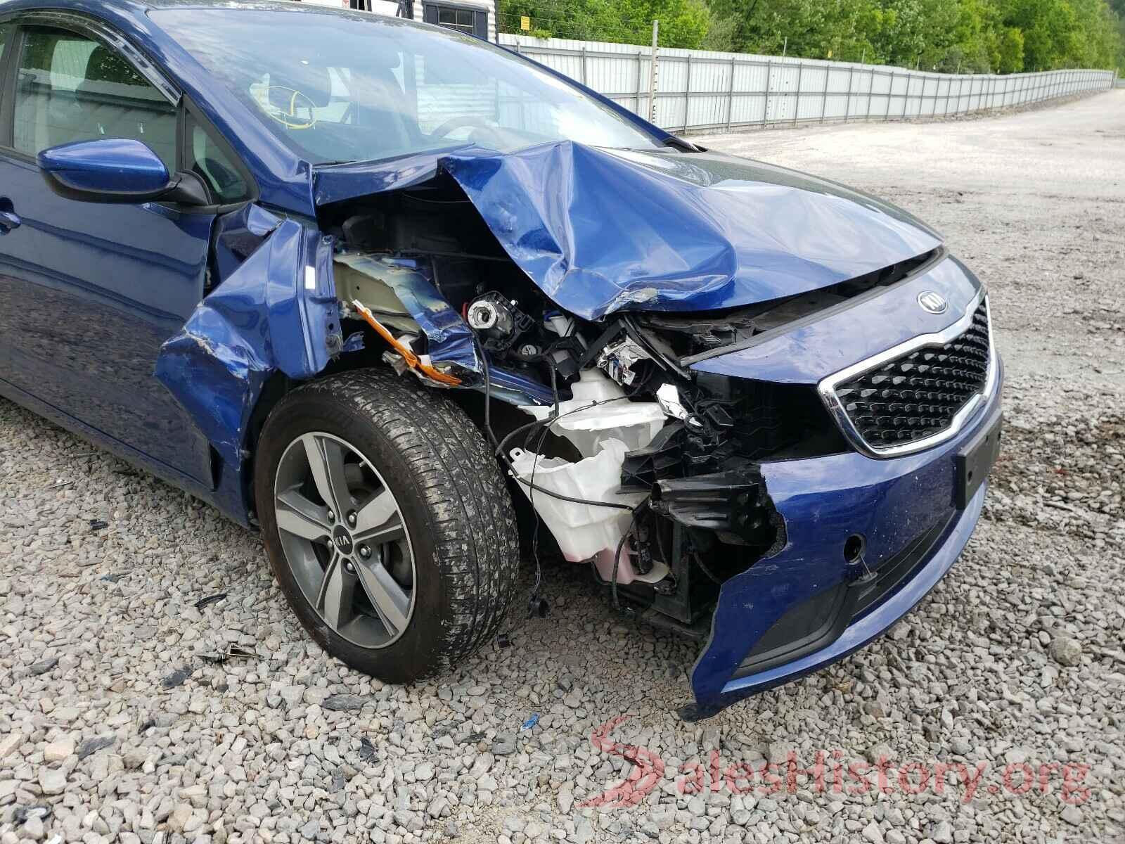 3KPFL4A7XJE166541 2018 KIA FORTE