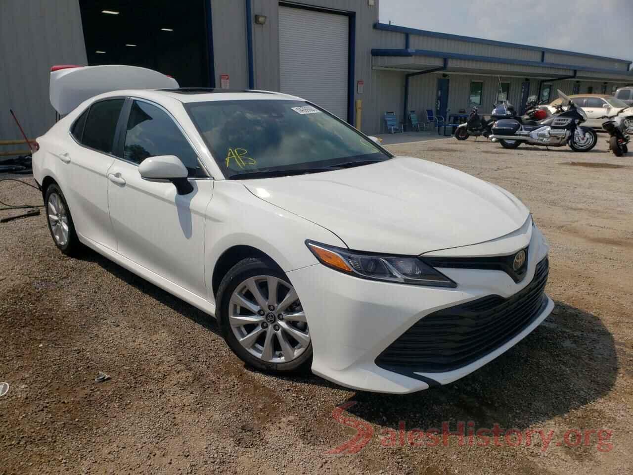 4T1B11HK5KU757775 2019 TOYOTA CAMRY