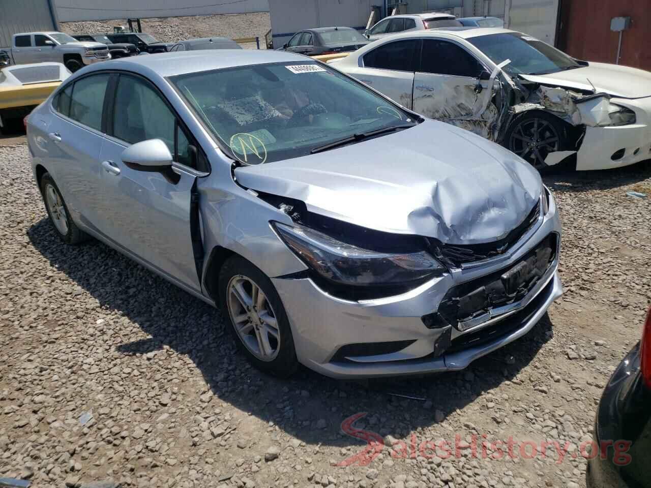 1G1BE5SM7J7122072 2018 CHEVROLET CRUZE