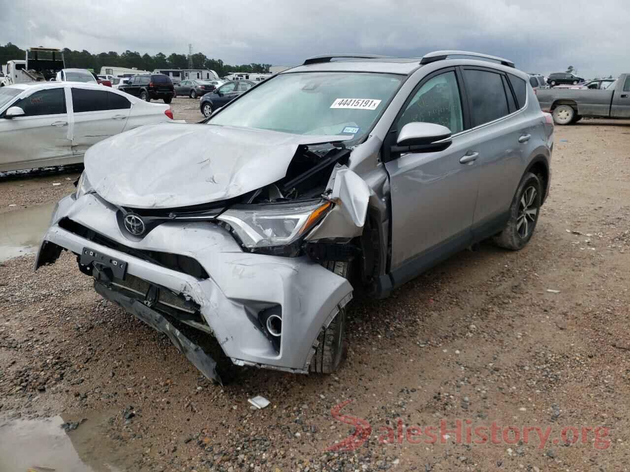 2T3WFREV7JW445754 2018 TOYOTA RAV4