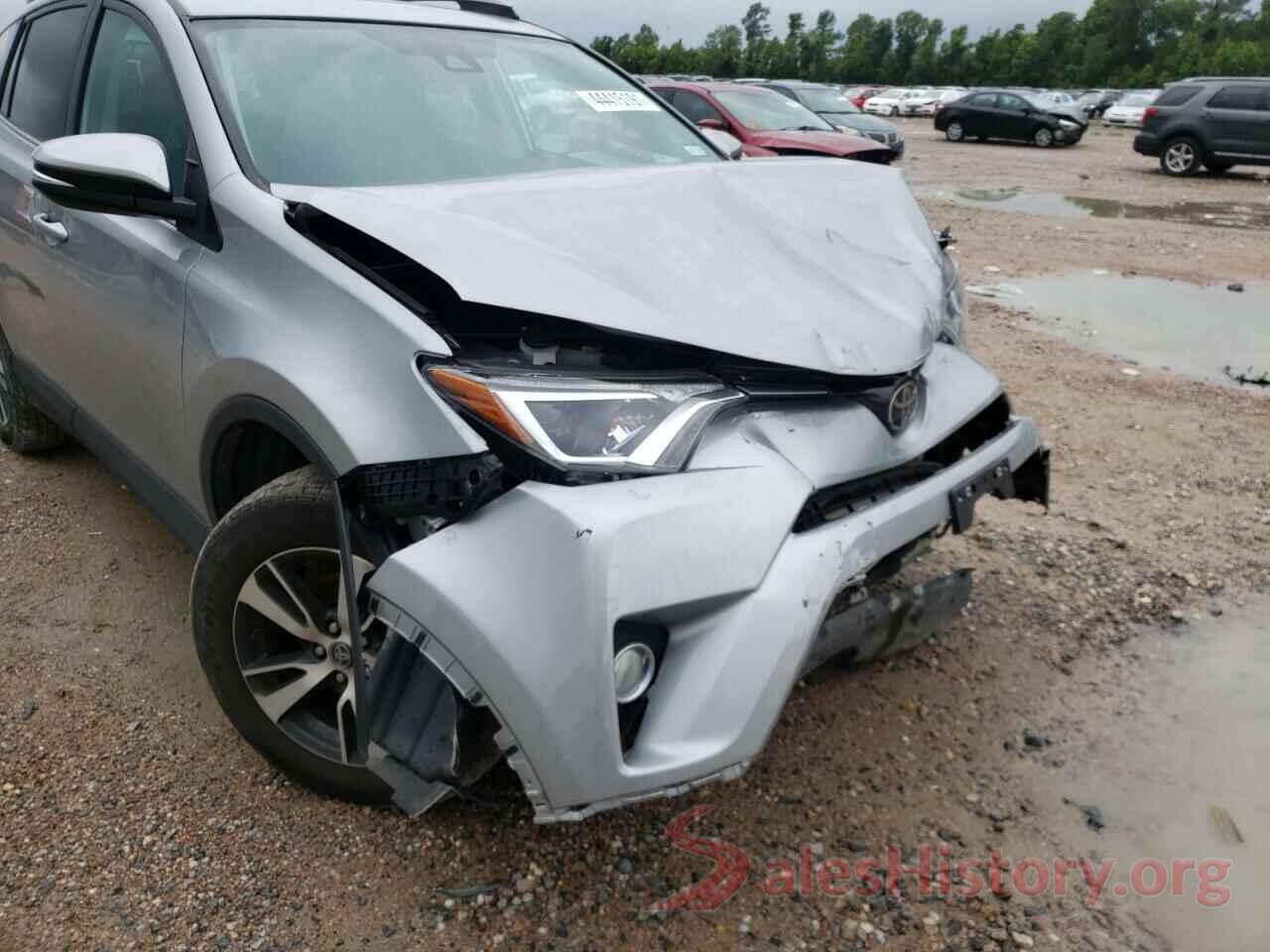 2T3WFREV7JW445754 2018 TOYOTA RAV4