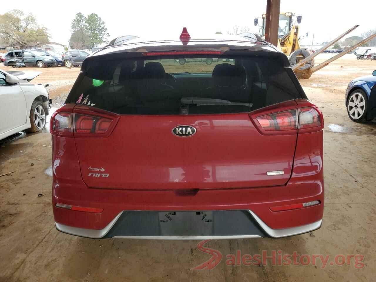 KNDCB3LC6J5153906 2018 KIA NIRO