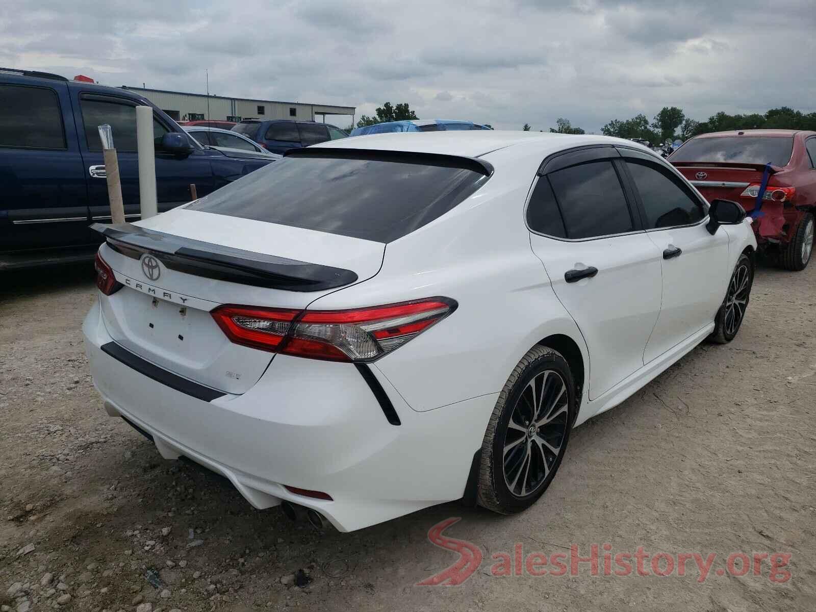 4T1B11HK5JU143078 2018 TOYOTA CAMRY