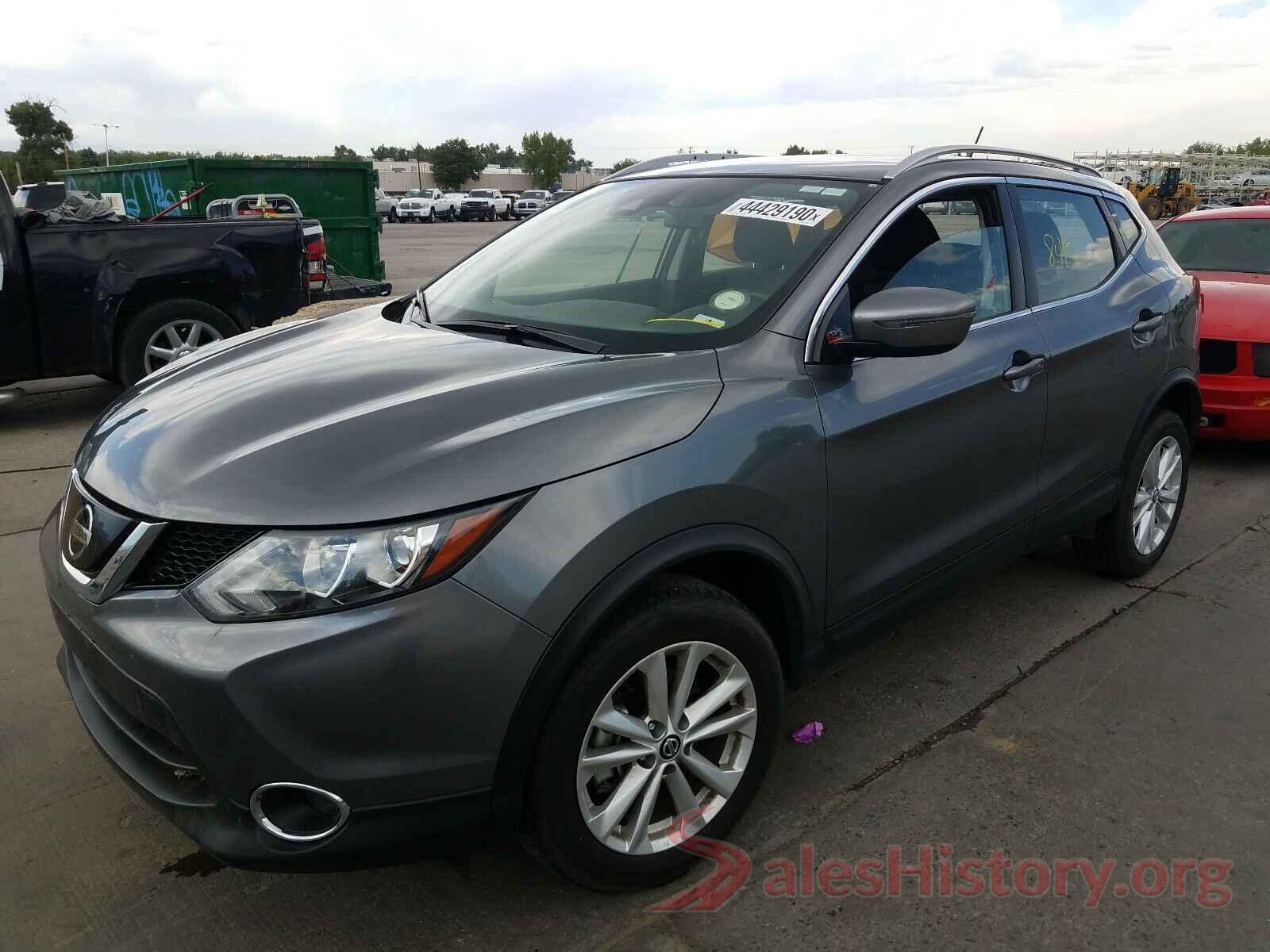 JN1BJ1CR5KW317880 2019 NISSAN ROGUE