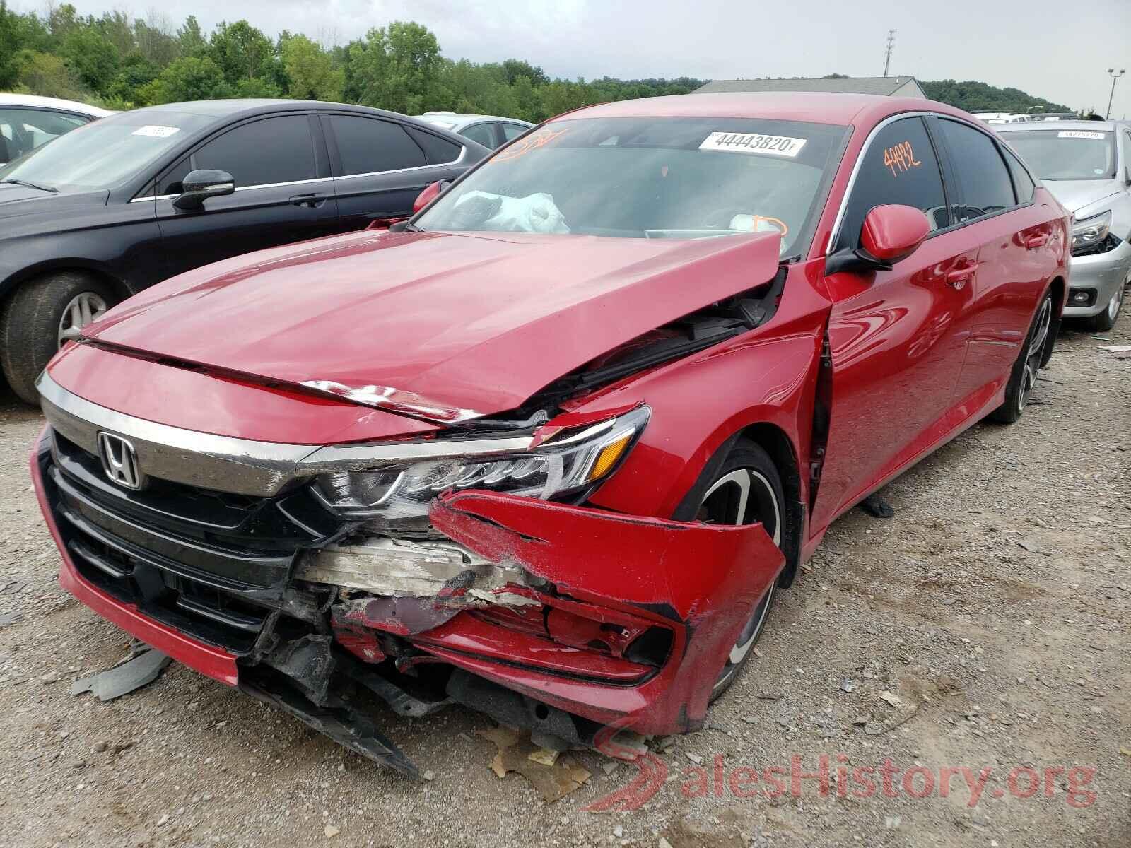 1HGCV1F33JA182313 2018 HONDA ACCORD